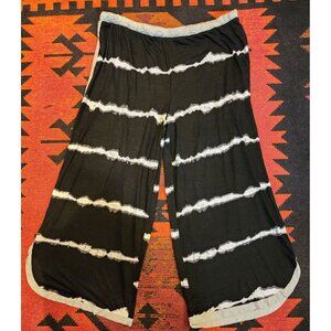 NEW.Black & White Tie-Dye Wide-Leg, Cropped Pants M (8-10) Secret Treasures